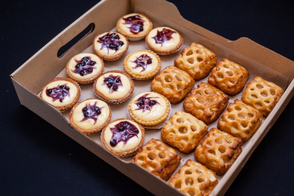 Party Pastry Box Perfect Match Catering & Event PLT